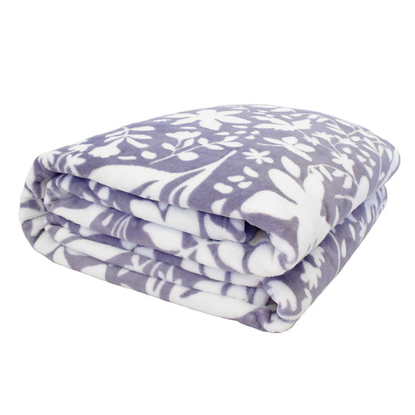 Luxurious blue blanket with a two-tone floral pattern, super soft and silky fabric, perfect for adding warmth to the bed. Machine washable.