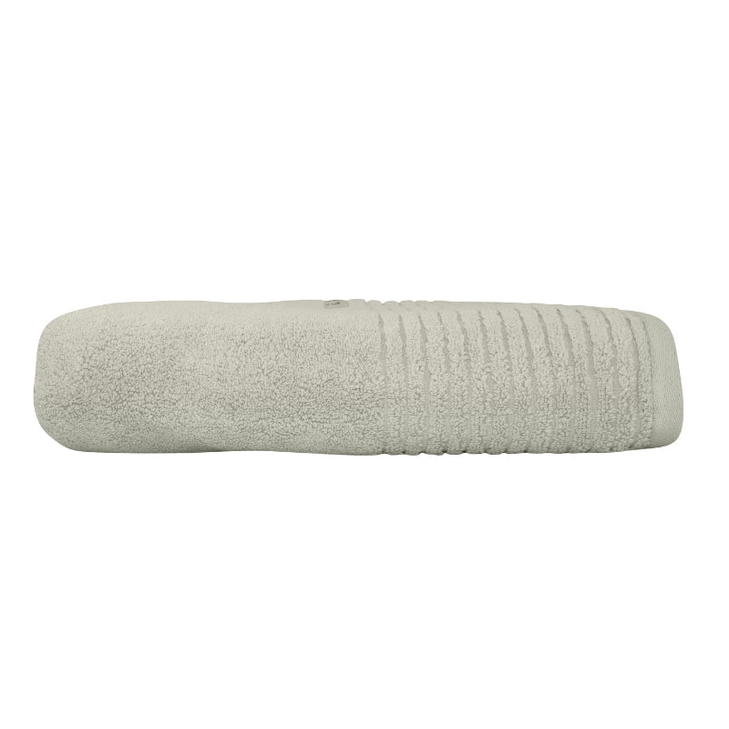 alt="Side details of oatmeal bath sheets featuring its softness and high quality cotton."