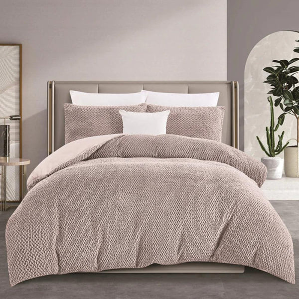 Soft quilt cover with faux rabbit fur front on a microfibre reverse, perfectly pair with Sasha Cushion for a serene winter bedding.