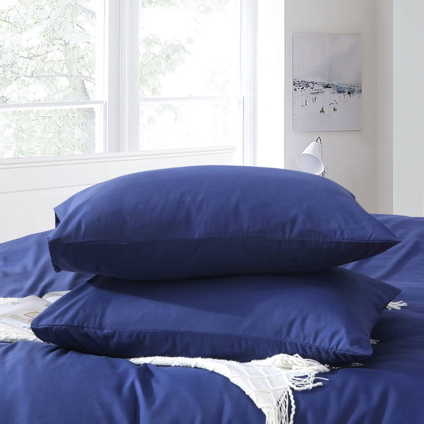 alt="Hypoallergenic and naturally anti bacterial navy queen pillowcase crafted from a soft 100% polyester"