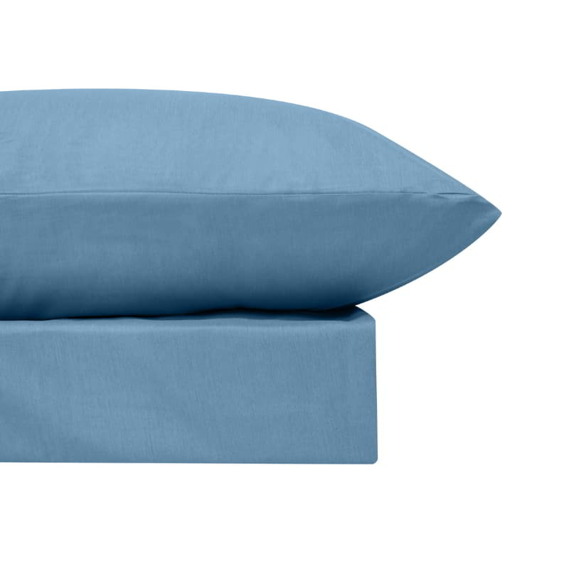 alt="Close-up look of a luxuriously soft to touch bamboo and microfibre blend sheet set in blue"