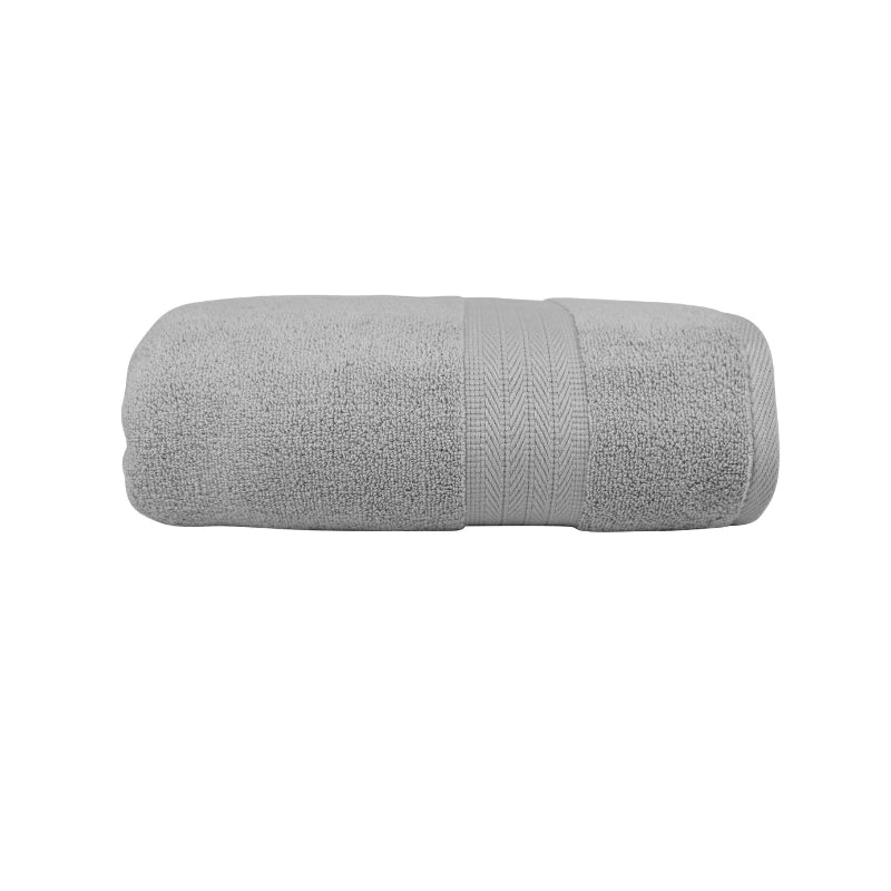 alt="Zoom in details of silver oasis bath towel featuring its high level of softness and premium luxurious cotton."