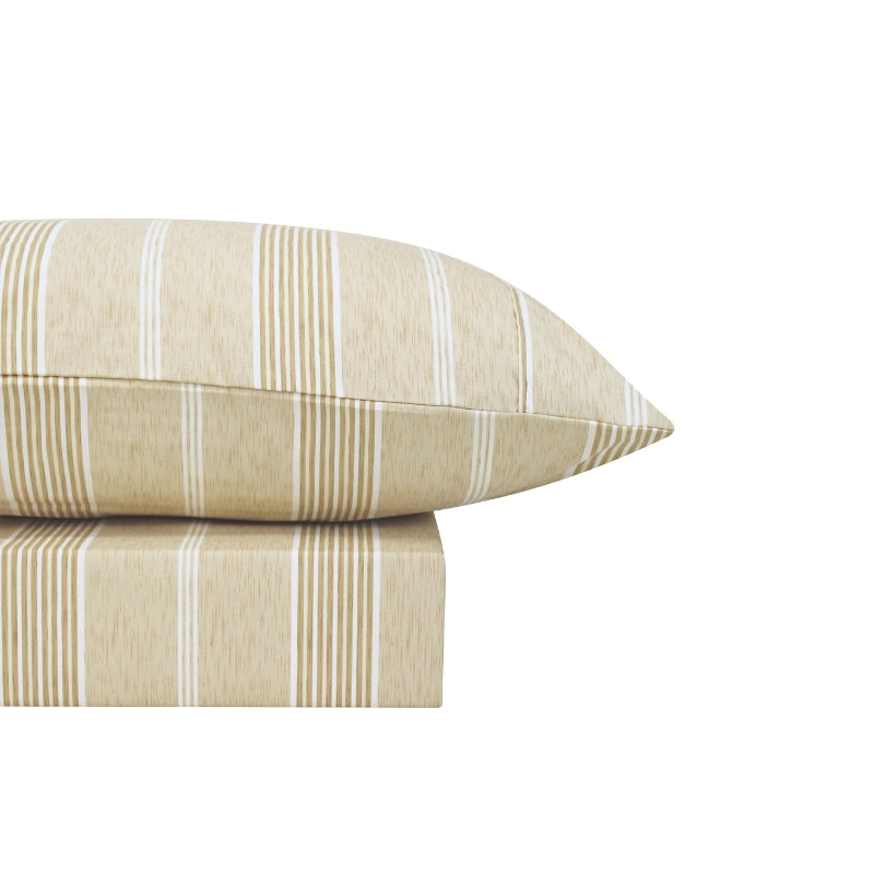 Spruce up your bedroom of our cosy oatmeal-coloured beddding set with striped quilt cover and pillowcase, adding warmth and sophistication to a bedroom.