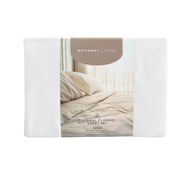 Front packaging details of a clean and classic white bed with matching sheets and pillows, made of 100% microfibre for a soft and warm feel.