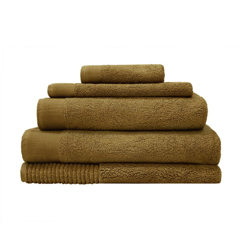 alt="Set of beautiful, soft tobaco yellow cotton towels"