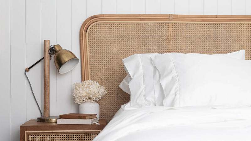 How to Fold a Fitted Sheet Easily: Step-by-Step Guide for Neat and Tidy Sheets