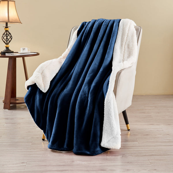 Linenova Sherpa Flannel Fleece Throw