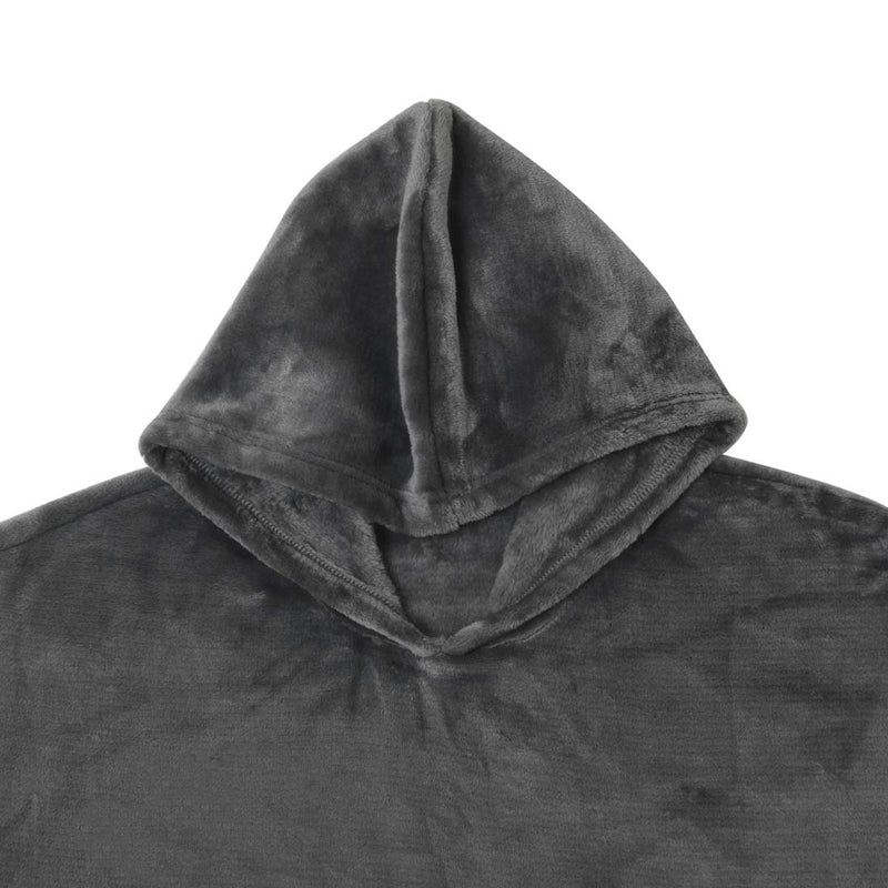 alt="Hood details of the super soft grey blanket"