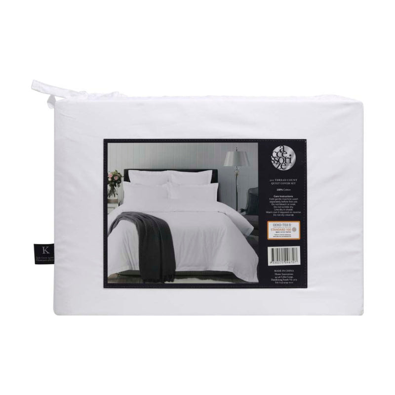 alt="Showcasing the back view packaging of white deluxe cotton quilt cover set"