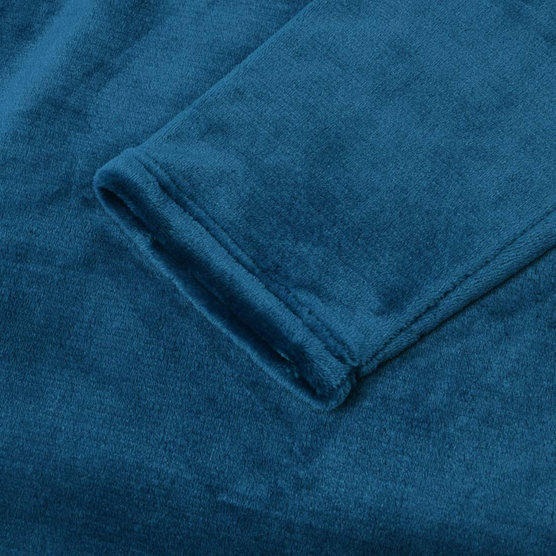 alt="Sleeve details of the super soft ink blue blanket"