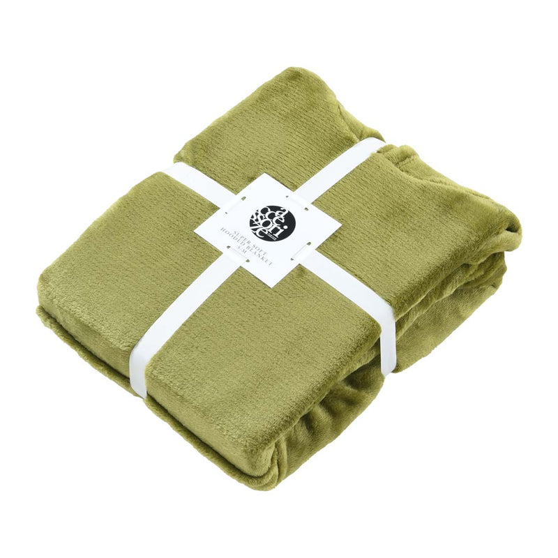 alt="Super soft moss hooded blanket with a cosy design, featuring a hood and large front pocket in the same plush material in a packaging"