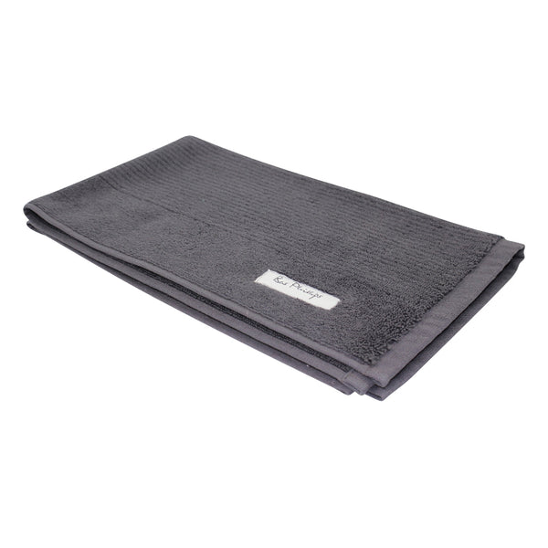 Graphite egyptian bath mat showcasing a delightful design in intricate detail.