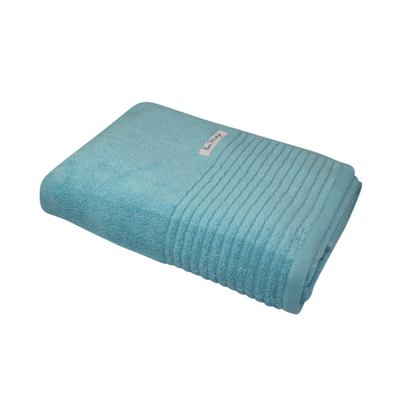alt="Folded front details of ocean bath sheets featuring its softness and high quality cotton."