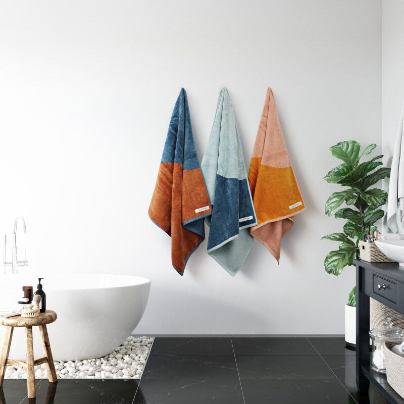alt="Soleil bath towels in three elegant colour variations"