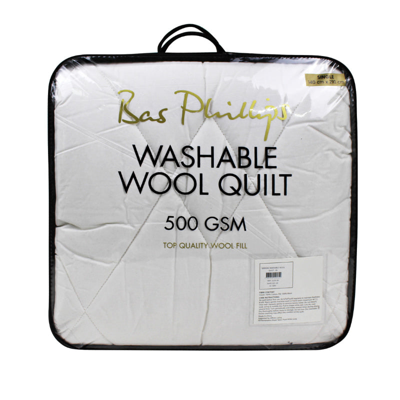 alt="Back details of a nice package of a quilt crafted washable wool for decadently cosy warmth"