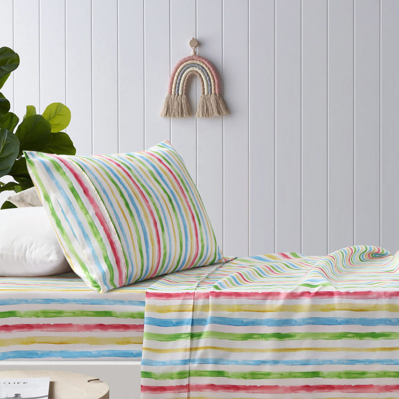 alt="Enhance your child's bed with Happy Kids' vibrant microfibre sheet set."