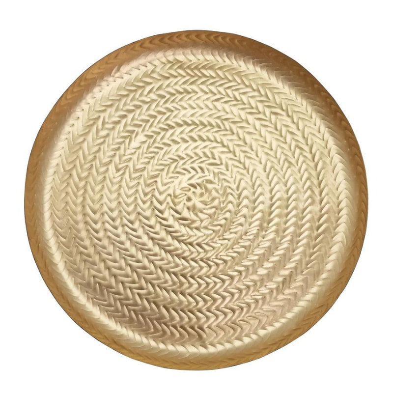 alt="Front details of a gold and black tray featuring a sophisticated zig-zag pattern"