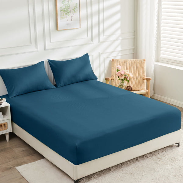A blue bed fitted sheet offers luxurious comfort with 2000 thread count to your cosy bedroom.