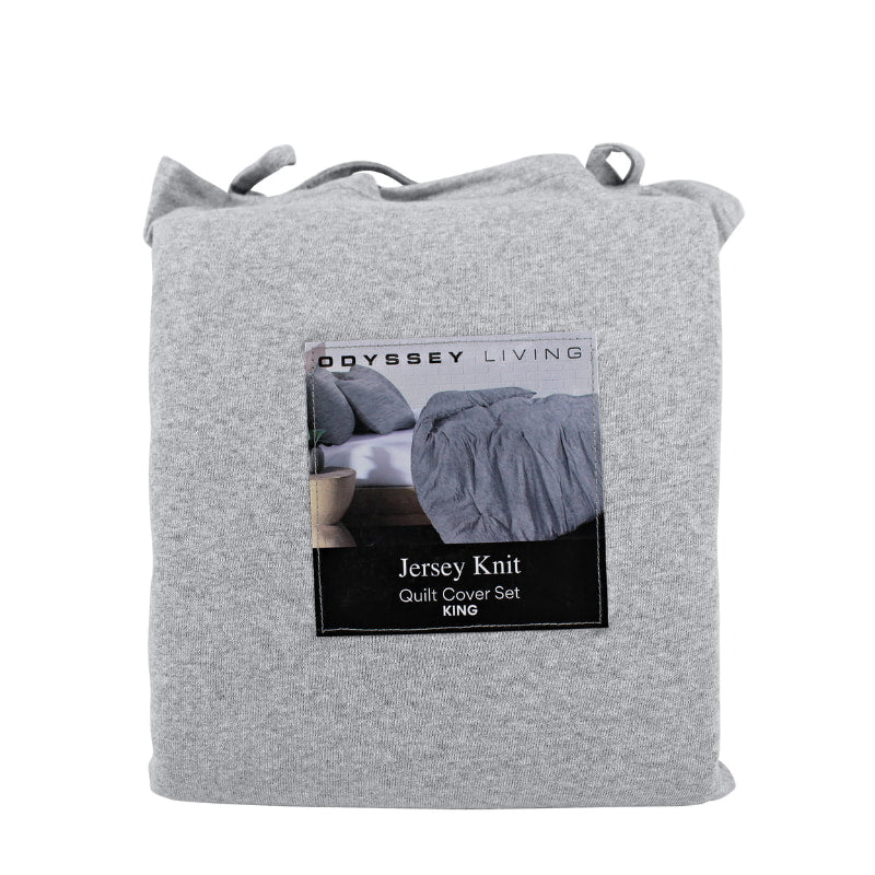 alt="Front details of a nice package of the comfy quilt cover sets in a grey hue suits for winter season"