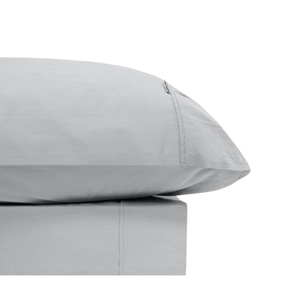 alt="Silver sheet set made from organic cotton and bamboo, showcasing inviting softness and cottony comfort"