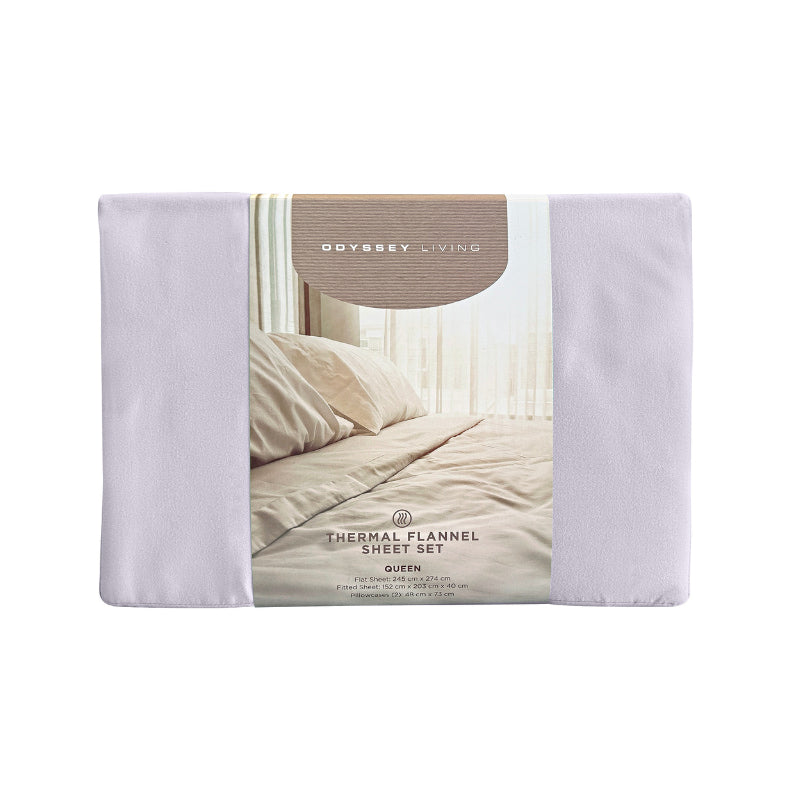 Front packaging details of a clean and classic lilac bed with matching sheets and pillows, made of 100% microfibre for a soft and warm feel.