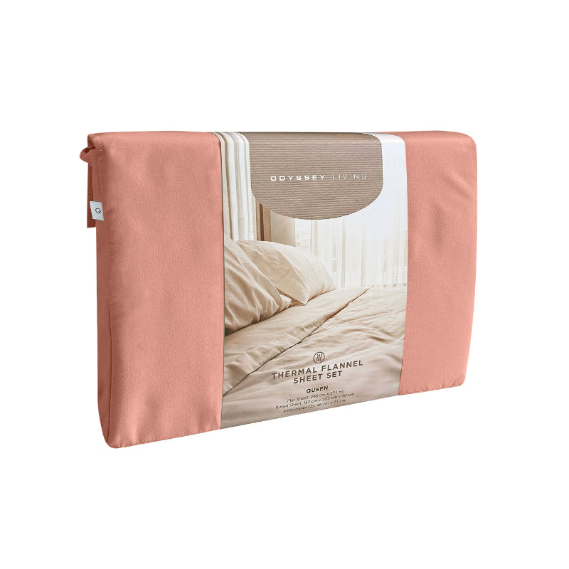 Side packaging details of a clean and classic orange bed with matching sheets and pillows, made of 100% microfibre for a soft and warm feel.