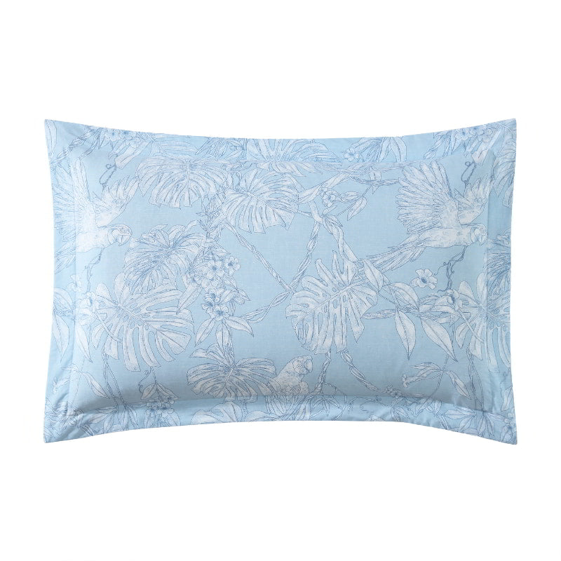 View of the pillowcase with contrast plain dyed back