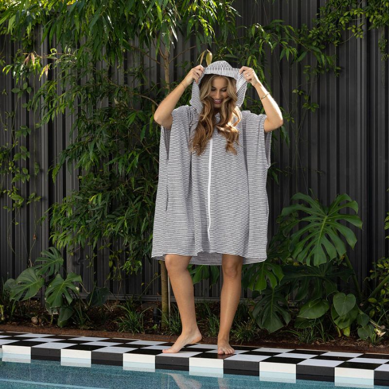Bambury Adult Zip Front Black Poncho with black and white stripe pattern.