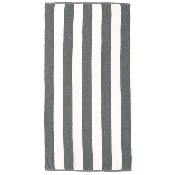 Sustainable cotton beach towel in grey and white for a timeless coastal look.