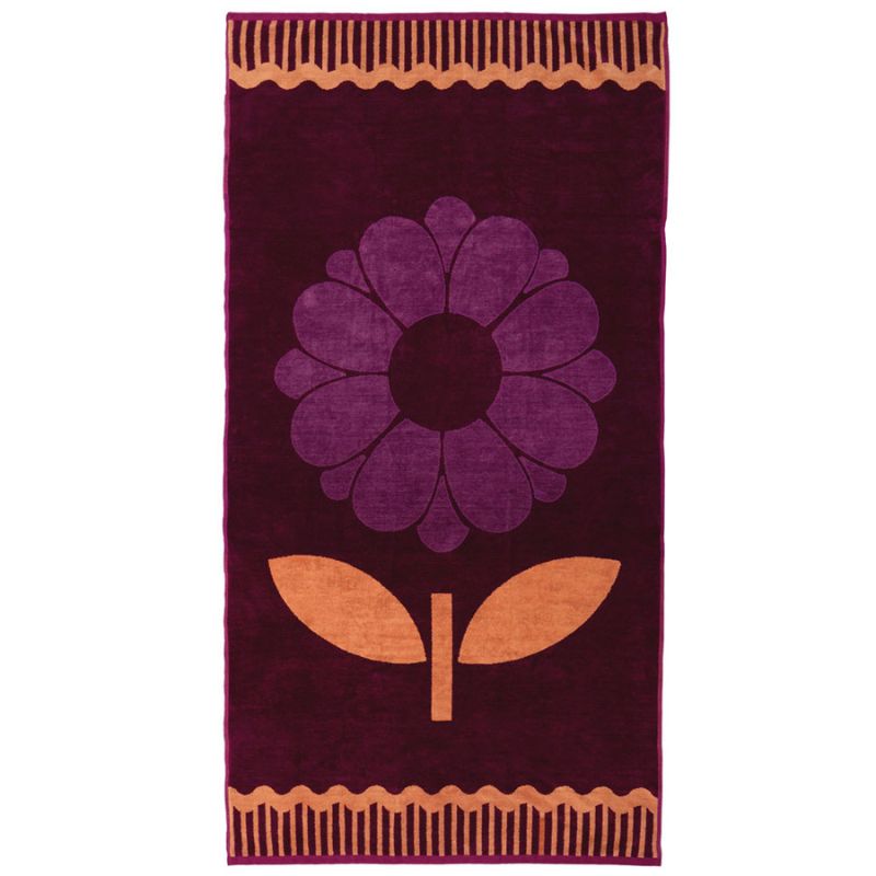 Bambury Jacquard Dana Beach Towel laid flat showing full retro flower motif.