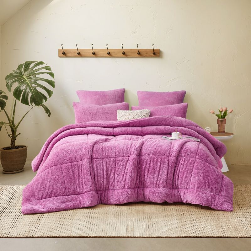 Morgan and Reid All Seasons Snuggle Fleece Crocus Comforter Set