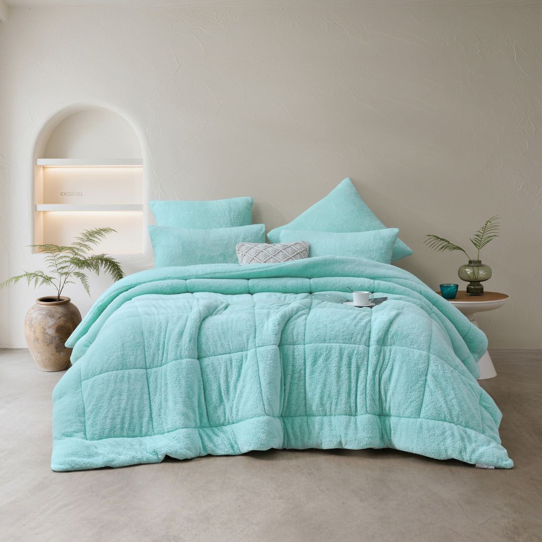 Morgan and Reid All Seasons Snuggle Fleece Mint Comforter Set
