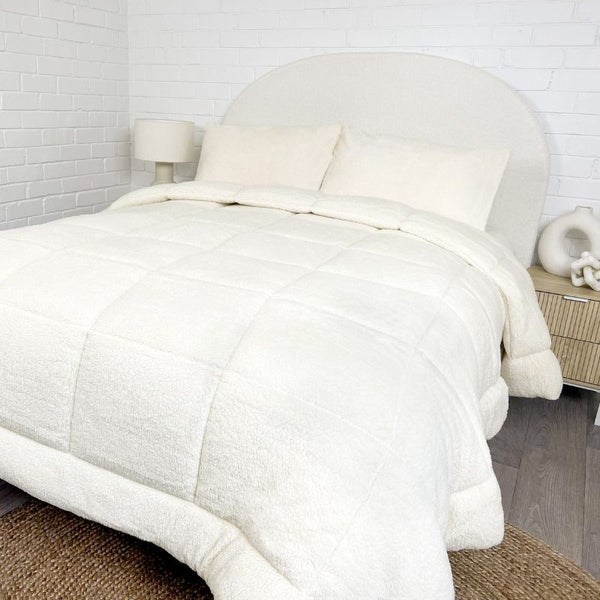 Morgan and Reid Ivory Snuggle Fleece Comforter Set