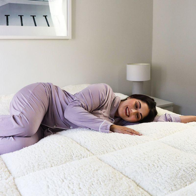 Sienna Living Luxury Hotel 1500GSM Reversible Mattress Topper