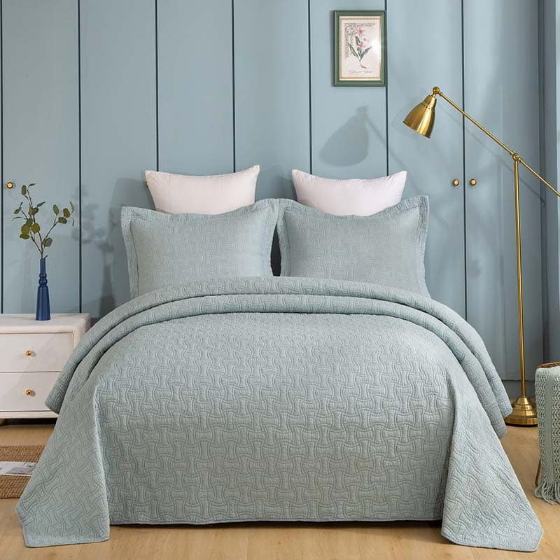 Classic Quilts Embroidered Jade Coverlets (6633121579052)