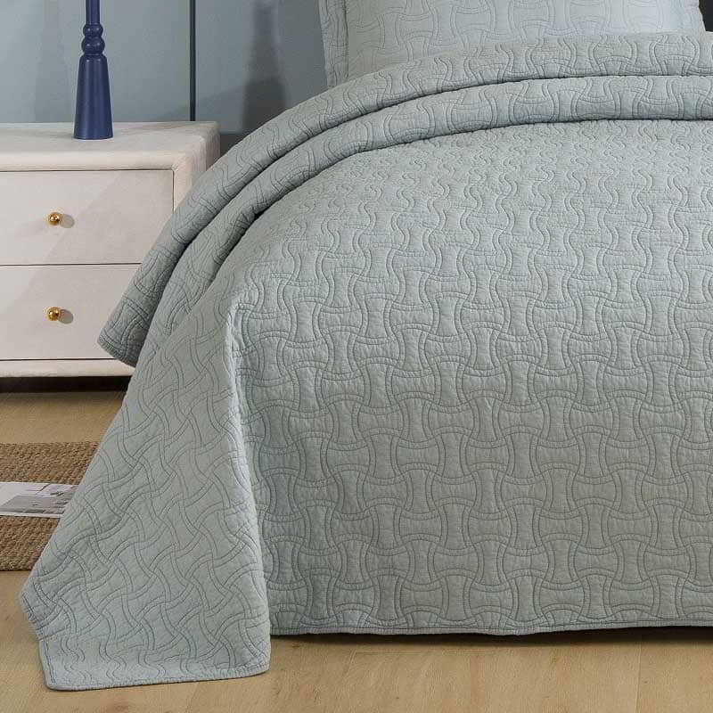 Classic Quilts Embroidered Jade Coverlets (6633121579052)