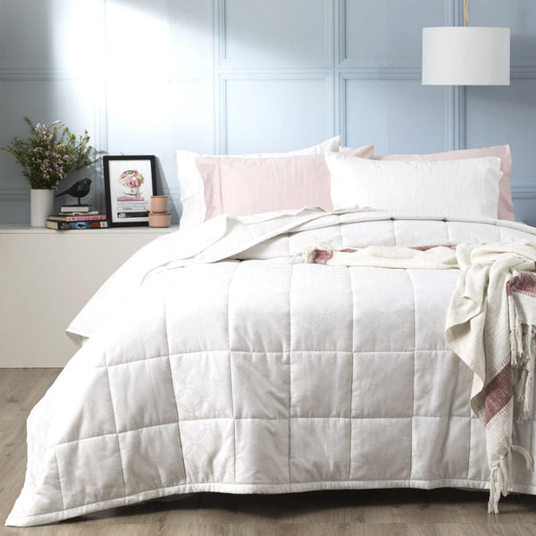 Ddecor Home Josephine White 500 Thread Count Jacquard Cotton Comforter Set (6885601017900)