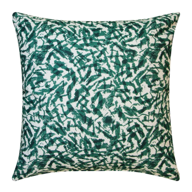 alt="Coastal-inspired cushion with double-sided foliage design, top-notch print quality, and precise chain-stitched accent detailing."