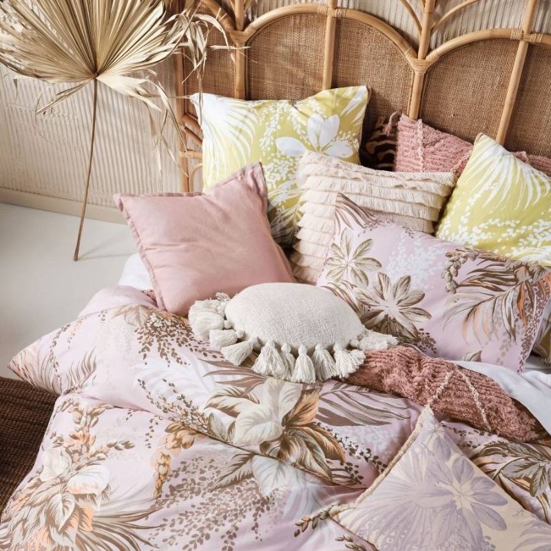 Linen House Harlow Pink Quilt Cover Set (6624335953964)
