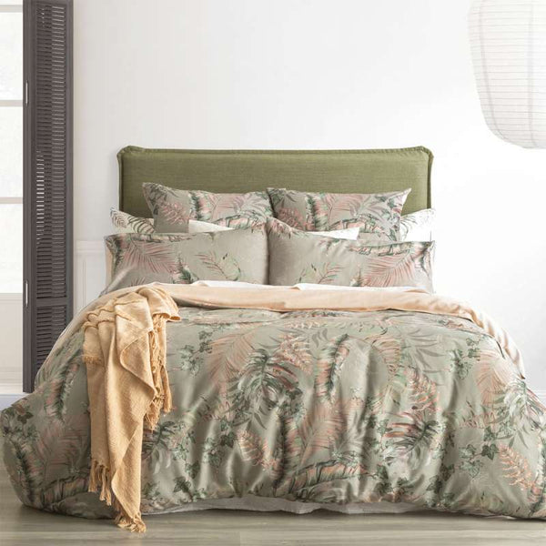 Renee Taylor 300 Thread Count Cotton Reversible Palm Cove Forest Quilt Cover Set