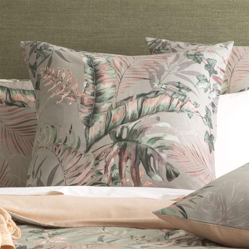 Renee Taylor 300 Thread Count Cotton Reversible Palm Cove Forest Quilt Cover Set