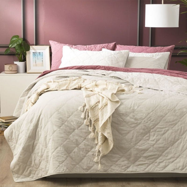 Renee Taylor Attwood Dove White Vintage Stone Washed Coverlet Set (6623386828844)