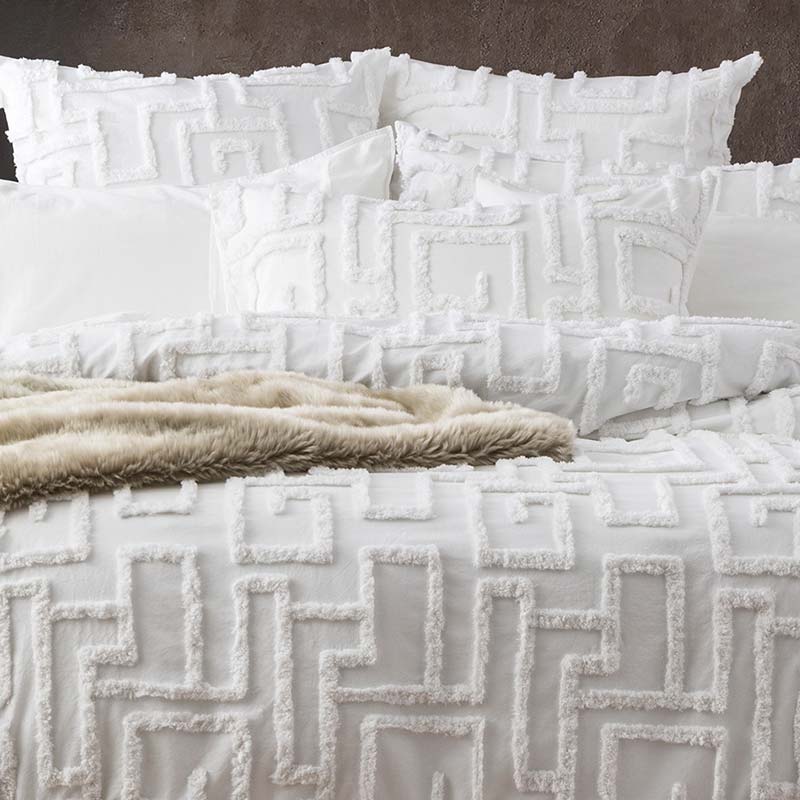 Renee Taylor Riley Cotton Chenille Tufted White Quilt Cover Set (6998752297004)